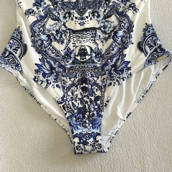 Camilla Soft Cup Underwire One Piece
Glaze And Graze, Large, $429 - Picture 13 of 17